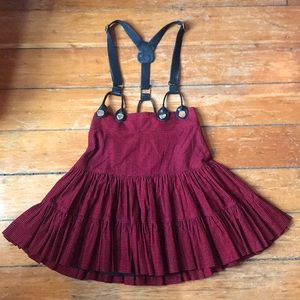 SUPER CUTE BETSEY JOHNSON SUSPENDER SKIRT- size 2
